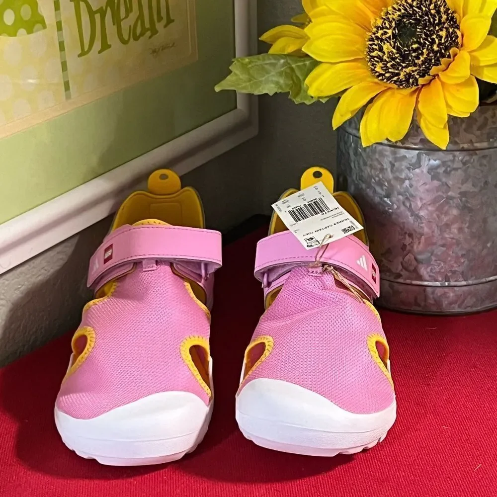 NWT Adidas Terrex Lego Captain Toey Kids’ Pink Sandals, Youth 6 (Women’s sz 8)